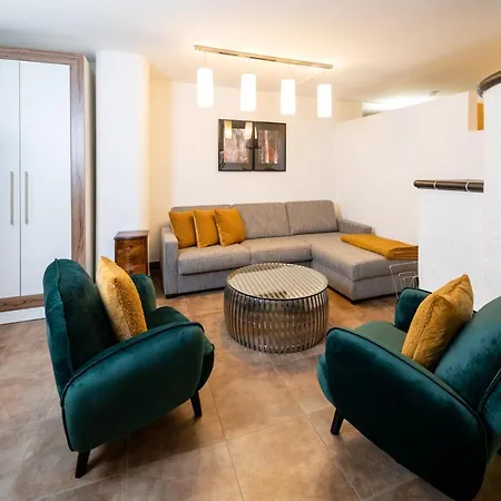 阿兹特公寓酒店 滨湖采尔