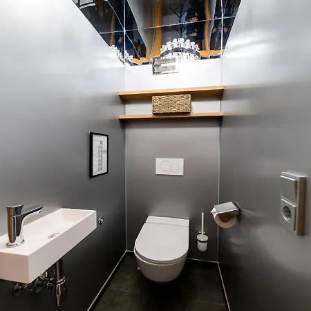 阿兹特公寓酒店